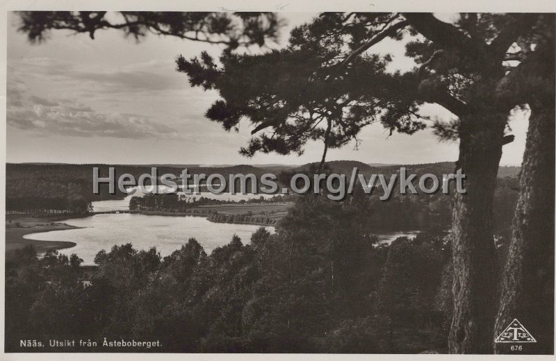 Nääs. Utsikt från Åsteboberget. Postgånget 20 oktober 1946. C.A. Träff 676.jpg