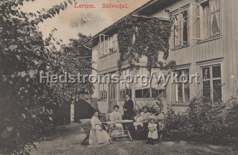 Lerum. Safvedal. Postganget 12 augusti 1911. Forlag Carl Broback.jpg - Lerum. Säfvedal.Postgånget 12 augusti 1911.Förlag: Carl Brobäck.