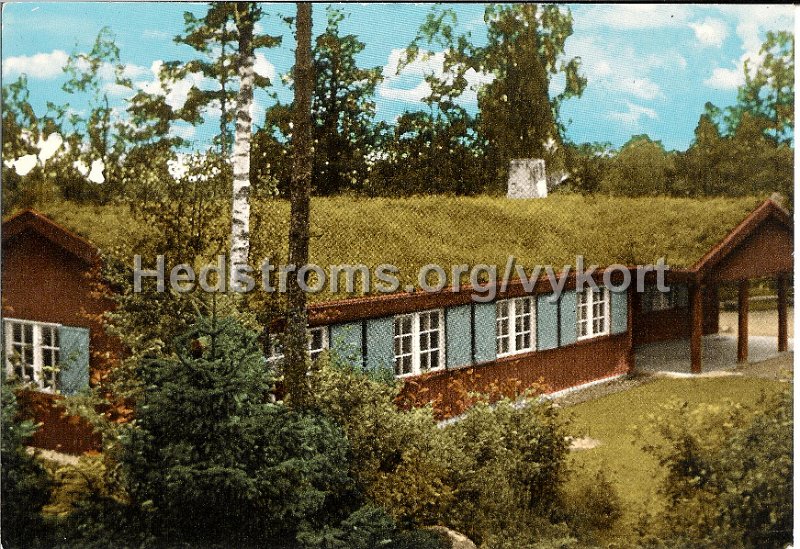 Harskogens Friluftsgard, Lerum. Odaterat. Forlag AB H. Lindenhag, Goteborg. NR. 9726.jpg - Härskogens Friluftsgård.Odaterat.Förlag: AB H. Lindnehag, Göteborg.