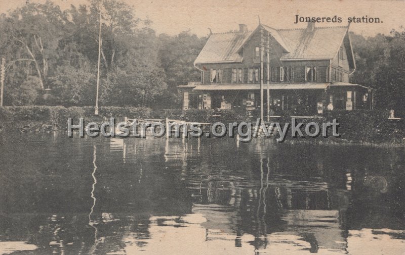 Jonsereds station. Postganget 22 januari 1911.jpg - Jonsereds station.Postgånget 22 januari 1911.