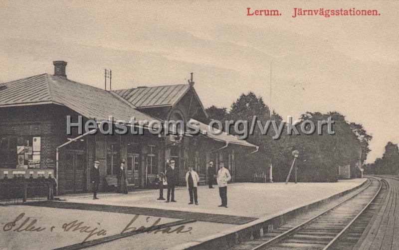 Lerum. Jarnvagsstationen. Postganget. Forlag   Carl Broback.jpg - Lerum. Järnvägsstationen.Postgånget.Förlag: Carl Brobäck.