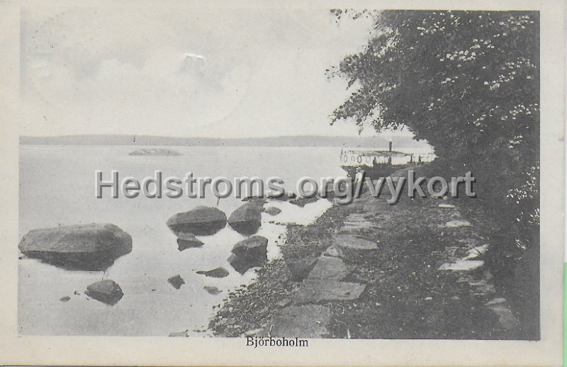 Bjorboholm. Postganget 22 oktober 1914. Karin Moller Fotografiatelier, Alingsas. Angslupen Jonas Alstrommer nedanfor Strandkullen.jpeg - Björboholm.Postgånget 22 oktober 1914.Karin Möller Fotografiatelier, Alingsås.Ångslupen Jonas Alströmmer nedanför Strandkullen.