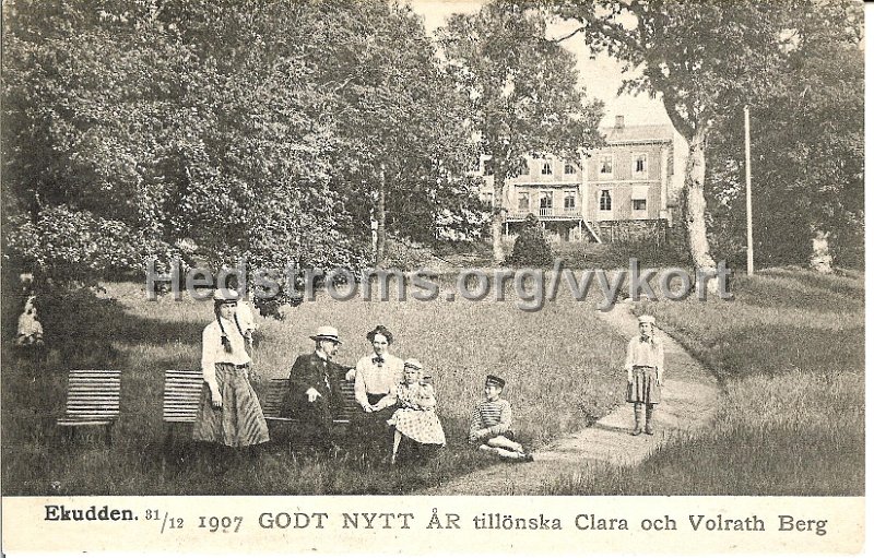 Ekudden 31 12 1907 Godt Nytt Ar tillonska Clara och Volrath Berg. Postganget 31 december 1907.jpg - Ekudden 31 12 1907 Godt Nytt År tillönska Clara och Volrath Berg.Postgånget 31 december 1907.