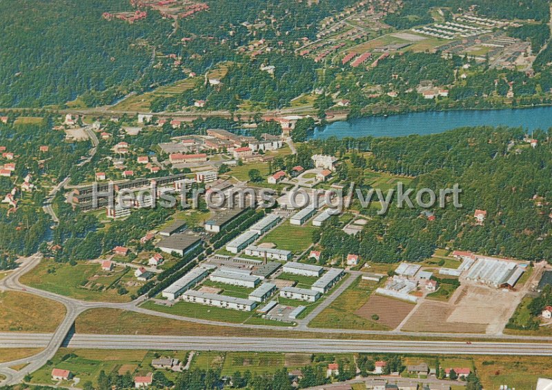 Flygfoto over Floda. Odaterat. Copyright AB. H. Lindenhag. Goteborg. Tel 031 - 11 58 95. 91 1.jpg - Flygfoto över Floda.Odaterat.Copyright: AB. H. Lindenhag. Göteborg. Tel 031 - 11 58 95. 91 1.