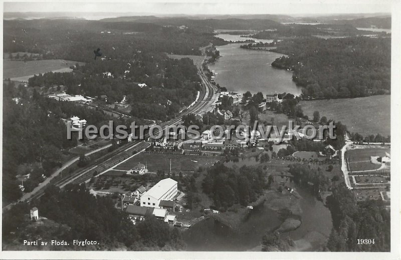 Parti av Floda. Flygfoto. Postganget. A. B. Alga, Stockholm 19304.jpeg - Parti av Floda. Flygfoto.Postgånget.A. B. Alga, Stockholm 19304.