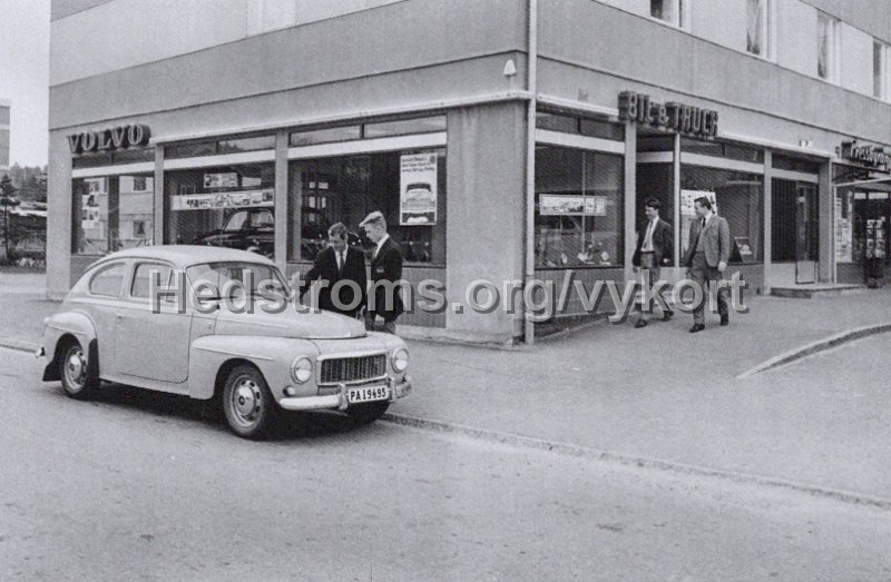 Bil o Truck Goteborg 1966. Bild lanad av Saren Nilsson. Goteborgs Vykortsklubb nr 4 2024.jpg - Bil o Truck Göteborg 1966.Bild lånad av Sären Nilsson.Göteborgs Vykortsklubb nr 4 2024.