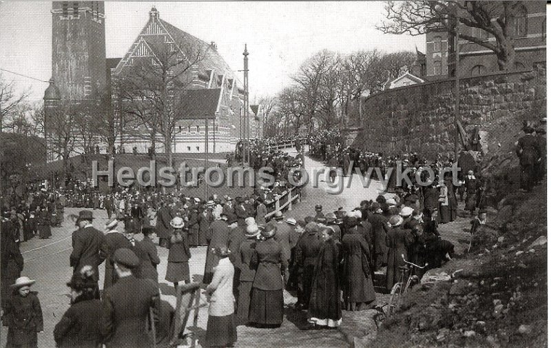 Goteborgs Vykortsklubb 1 av 4 2012.jpeg - Annedalskyrkan och Barnsjukhuset, 3 maj 1915.Fotografi utlånat av Peter Okrasinski.Göteborgs Vykortsklubb 1 av 4 2012.Göteborg.