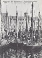 Goteborg 1889. Vid fiskhamnen i Rosenlundskanalen ar kommersen mycket flitig. Reproduktion av foto tillhorande Goteborgs Historiska Museum