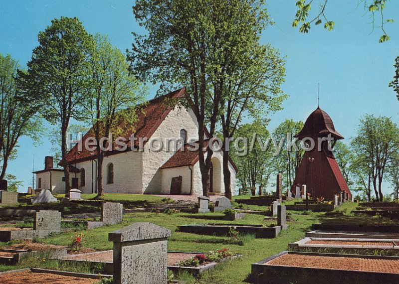 Stora Lundby kyrka, Byggd 1728 pa 1100-tals kyrkans plats. Odaterat. Copyright AB H. Lindenhag, Goteborg. 9629.jpg - Stora Lundby kyrka, Byggd 1728 på 1100-tals kyrkans plats.Odaterat.Copyright: AB H. Lindenhag, Göteborg. 9629.