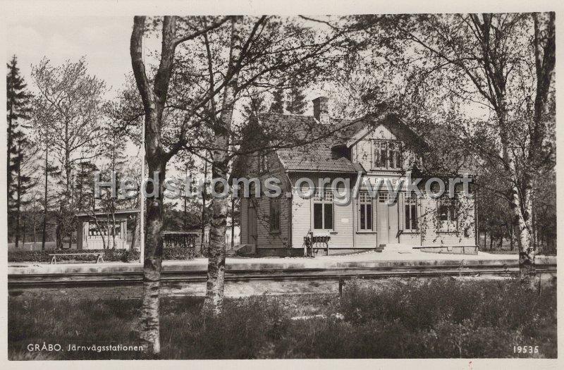 Grabo Jarnvagsstationen. Daterat 17 juni 1951. Pressbyrpn 19535.jpg - Gråbo Järnvägsstationen.Daterat 17 juni 1951.Pressbyrån 19535.