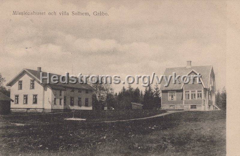 Missionshuset och Villa Solhem, Grabo. Postganget . Foto. Forlag J.E. Linquist, Grabo.jpg - Missionshuset och Villa Solhem, Gråbo.Postgånget.Foto. Förlag: J.E. Linquist, Gråbo.