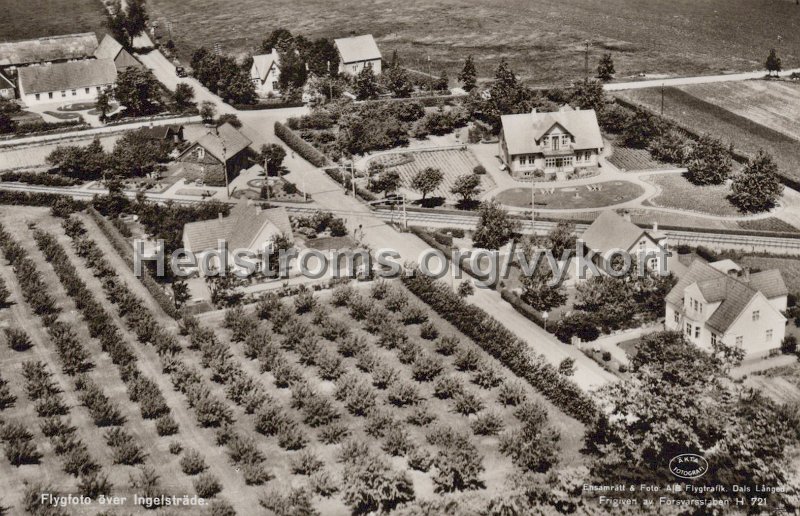 Flygfoto over Ingelstrade. Postganget 16 oktober 1976. Ensamratt Foto AB Flygtrafik, Dals Langed.  Lilljeqvist.jpg - Flygfoto över Ingelsträde.Postgånget 16 oktober 1976.Ensamrätt & Foto: A/B Flygtrafik, Dals Långed. Lilljeqvist.