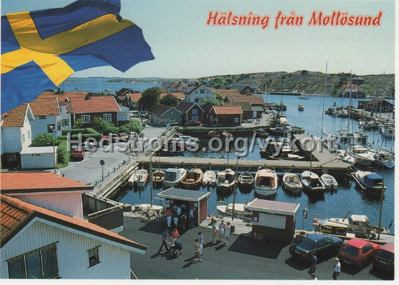 Halsning fran Mollosund. Utsikt over hamnen. Odaterat. Carlaforlaget AB. 4258.jpg