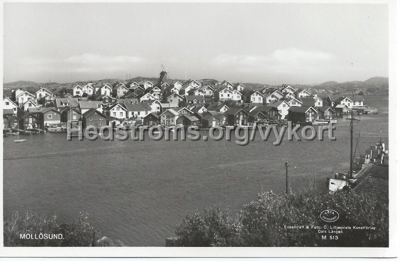 Mollosund. Postganget 27 juli -55.jpeg - Mollösund.Postgånget 27 juli -55.Ensamrätt & Foto: o. Lilljeqvists Konstförlag, Dals Långed. M513.