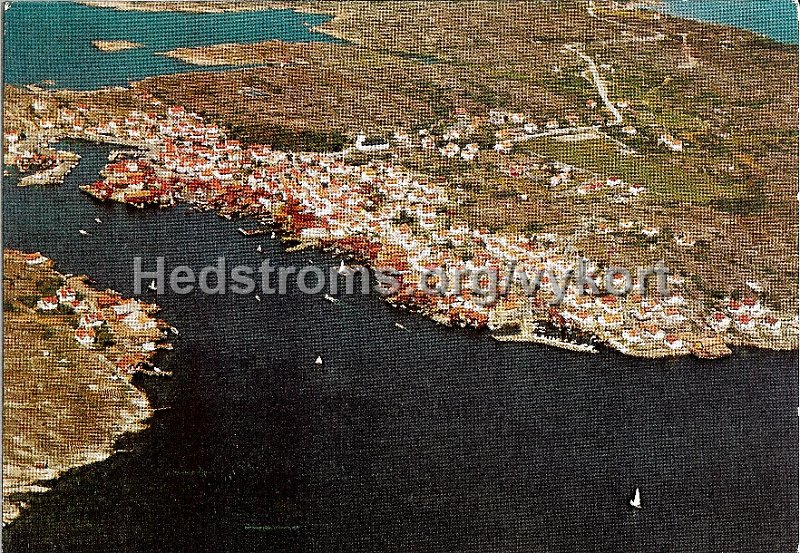 Flygfoto over Mollosund. Odaterat. Copyright AB H. Lindenhag, Goteborg.jpg - Flygfoto över Mollösund.Odaterat.Copyright: AB H. Lindenhag, Göteborg.