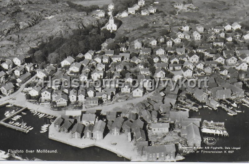 Flygfoto over Mollosund. Postganget 5 augusti 1964. Ensamratt Foto A B Flygtrafik, Dals Langed, G697.jpeg - Flygfoto över Mollösund.Postgånget 5 augusti 1964.Ensamrätt & Foto: A/B Flygtrafik, Dals Långed, G697.