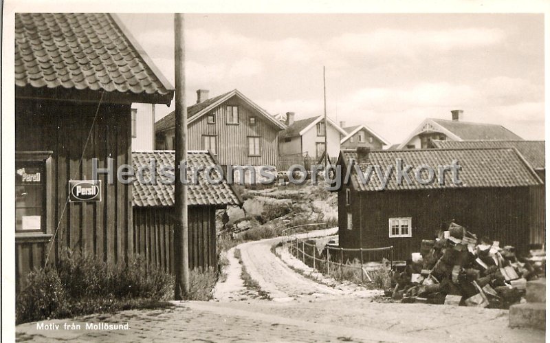 Motiv fran Mollosund. Postganget 1 auguisti 1946. Forlag Carl Eric Larsson, Goteborg.jpg - Motiv från Mollösund.Postgånget 1 auguisti 1946.Förlag: Carl Eric Larsson, Göteborg.