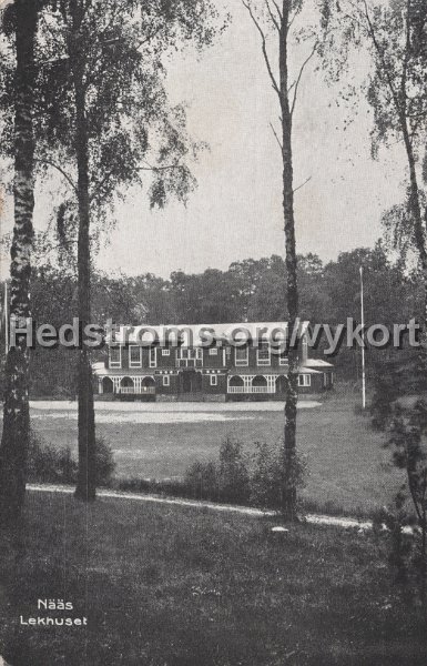 Naas. Lekhuset. Postganget 22 juli 1914. Wezata.jpg - Nääs. Lekhuset.Postgånget 22 juli 1914.Wezäta.