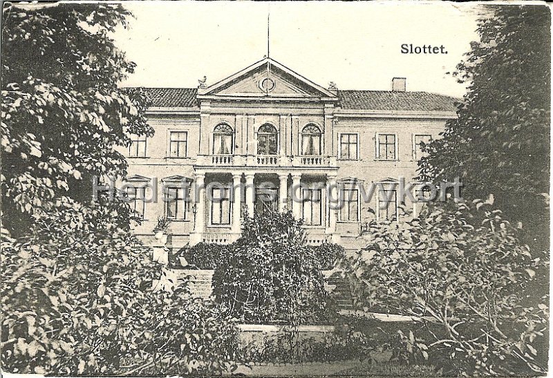 Slottet. Postganget 6 augusti 1910.jpg - Slottet.Postgånget 6 augusti 1910.