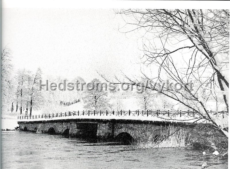 God Jul och Gott Nytt Ar. Vinter vid Naas Slott. Odaterat. Photo Su Dunthorne. Lerum Turismj.jpeg - God Jul och Gott Nytt År. Vinter vid Nääs Slott.Odaterat.Photo Su Dunthorne. Lerum Turism.