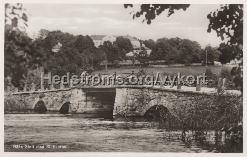 Naas Slott med Slottsborn. Odaterat.jpg - Nääs Slott med Slottsbron.Odaterat.