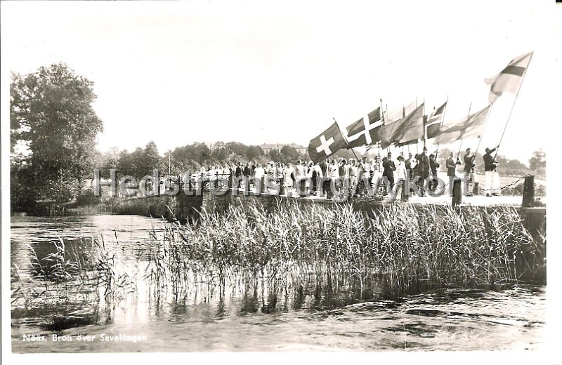 Naas. Bron over Savelangen. Postganget 18 augusti 1948.jpg - Nääs. Bron över Sävelången.Postgånget 18 augusti 1948.