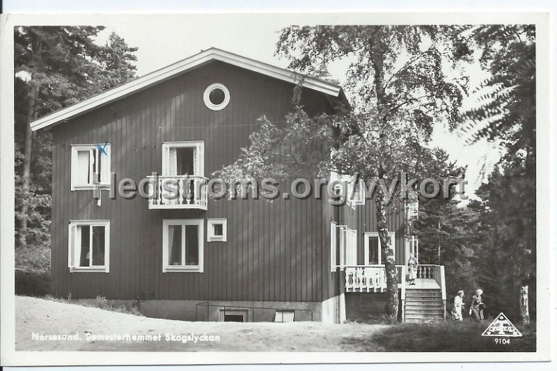 Norsesund. Semesterhemmet Skogslyckan. Postganget 26 xxx 1955. Traff 9104.jpeg - Norsesund. Semesterhemmet Skogslyckan.Postgånget 26 xxx 1955.Träff 9104.