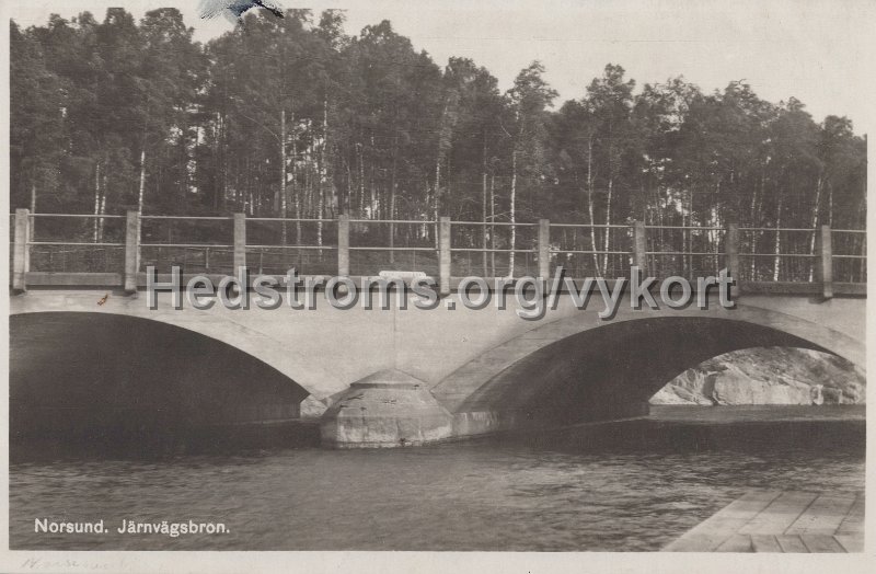 Norsund. Jarnvagsbron. Odaterat. Forlag Einar Erikson, Alingsas.jpg - Norsund. Järnvägsbron.Odaterat.Förlag: Einar Erikson, Alingsås.