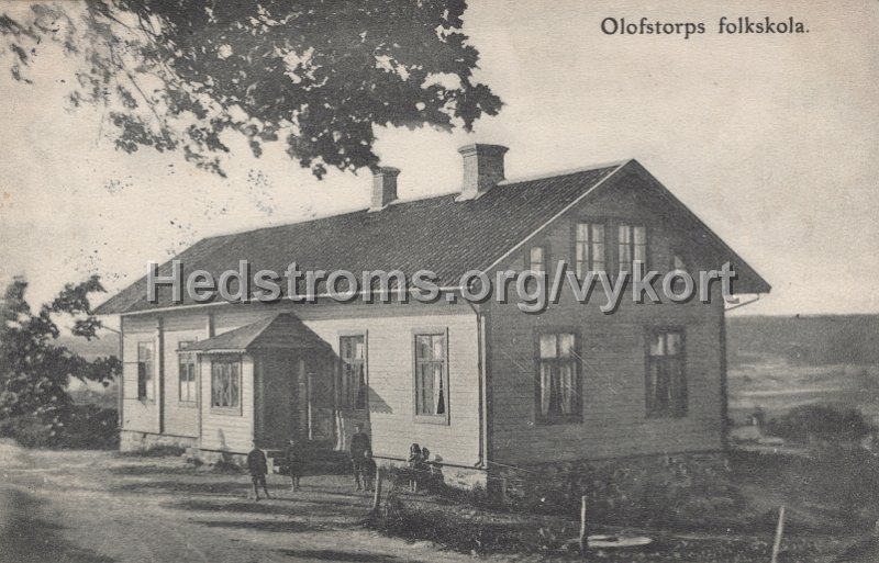 Olofstorps folkskola. Postganget 30 augusti 1906. J.F. Wolmar Co, Goteborg.jpg - Olofstorps folkskola.Postgånget 30 augusti 1906.J.F. Wolmar Co, Göteborg.