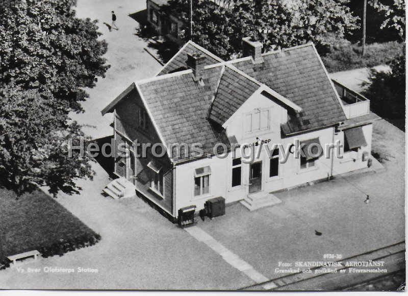 Vy over Olofstorps Station. Postganget 7 juli 2009. Foto Skandinavisk Aerotjanst. 6936-30.jpeg - Vy över Olofstorps Station.Postgånget 7 juli 2009.Foto: Skandinavisk Aerotjänst. 6936-30.