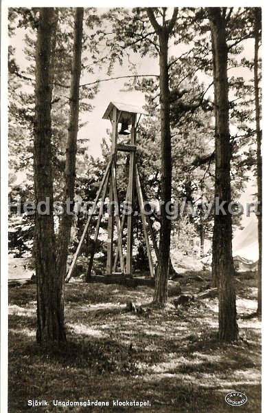 Sjovik. Ungdomsgardens klockstapel. Postganget 29 juni 1945.jpg - Sjövik. Ungdomsgårdens klockstapel.Postgånget 29 juni 1945.