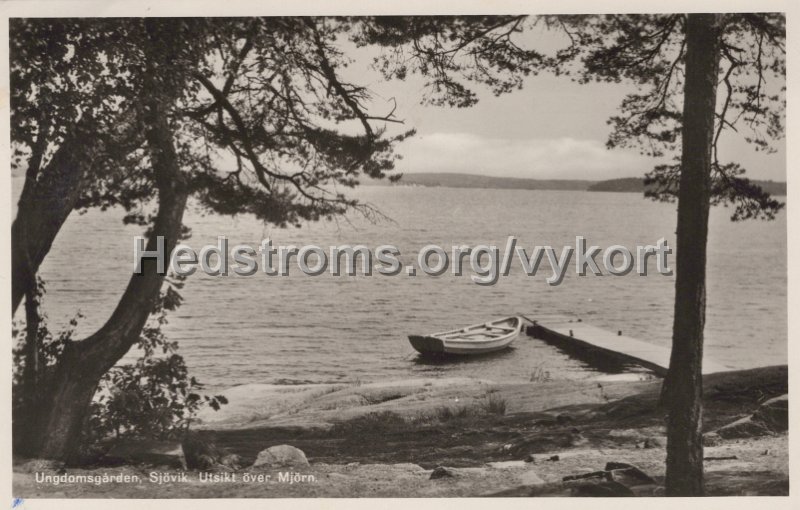 Ungdomsgarden, Sjovik. Utsikt over Mjorn. Postganget 13 juli 1961.jpg - Ungdomsgården, Sjövik. Utsikt över Mjörn.Postgånget 13 juli 1961.