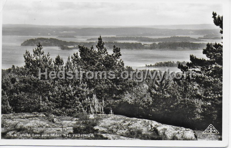 Sjovik. Utsikt over sjon Mjorn fran Valasberget. Postganget 21 augusti 1957. Traff 3361.jpeg - Sjövik. Utsikt över sjön Mjörn från Valåsberget.Postgånget 21 augusti 1957.Träff 3361.