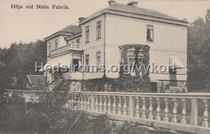 Hoja vid Naas Fabrik. Odaterat. Forlag Naas Konsumtionsforenings A Bol. Foto Kalbe Torin, Alingsas.jpg - Höja vid Nääs Fabrik.Odaterat. Förlag Nääs Konsumtionsförenings A Bol.Foto: Kaleb Torin, Alingsås.