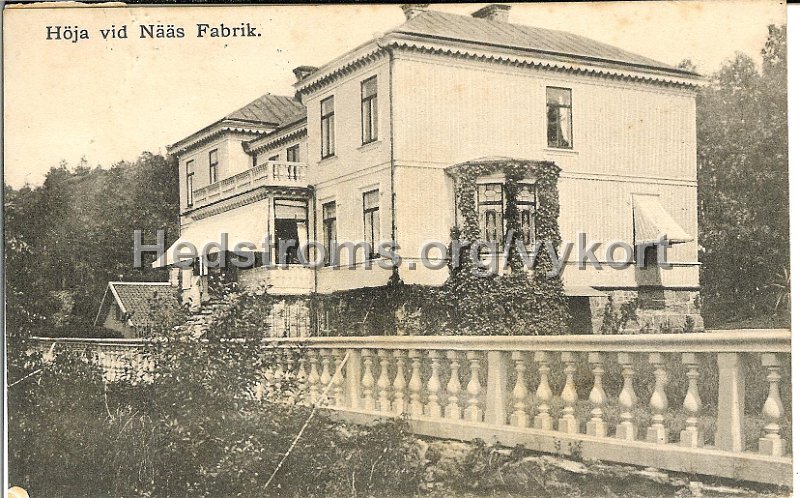 Hoja vid Naas Fabrik. Postganget 19 maj 1909. Forlag Naas Konsumtionsforening A. Bol. Foto Kaleb Torin, Alingsas.jpg - Höja vid Nääs Fabrik.Postgånget 19 maj 1909.Förlag: Nääs Konsumtionsförening A. Bol.Foto: Kaleb Torin, Alingsås.