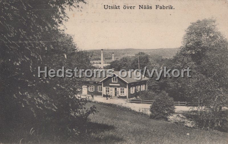 Utsikt over Naas fabrik. Postganget 6 september 1907. Forlag Naas Konsumtionsforenings A. Bol. Foto. Kaleb Torin, Alingsas.jpg - Utsikt över Nääs fabrik.Postgånget 6 september 1907.Förlag: Nääs Konsumtionsförenings A. Bol.Foto. Kaleb Torin, Alingsås.