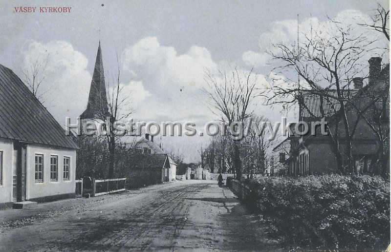 Vasby Kyrkoby. Postganget 14 mm aaaa. Import. Forlag Hilma Morin, Hoganas.jpeg - Väsby Kyrkoby.PostgångetFörlag: Hilma Norin, Höganäs.