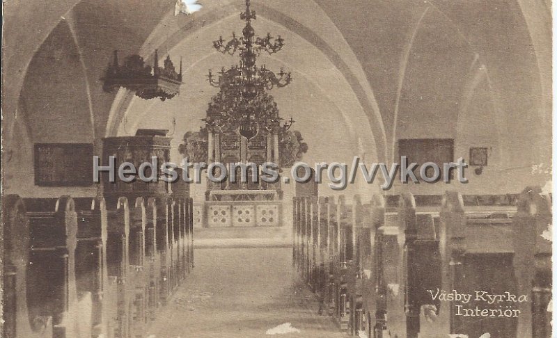 Vasby kyrka, Interior. Daterat 6 juli 1920. Forlag Olof Nordstrands Bokhandel Hoganas.jpeg - Väsby kyrka Interiör.Postgånget 6 juli 1920Förlag: Olof Nordstrands Bokhandel, Höganäs.