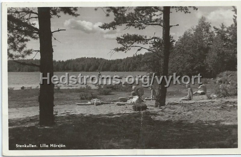 Stenkullen. Lilla Harsjon. Postganget 5 juli 1952. Forlag Foto-Carlsson, Goteborg.jpeg - Stenkullen. Lilla Härsjön.Postgånget 5 juli 1952.Förlag: Foto-Carlsson, Göteborg.