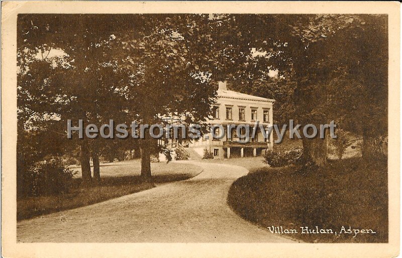 Villa Hulan, Aspen. Postganget 19 juni 1922. Foto  forlag C. A. Traff.jpg - Villa Hulan Aspen.Postgnget 19 jun 1922.Foto & Förlag: C. A. Träff, Göteborg.