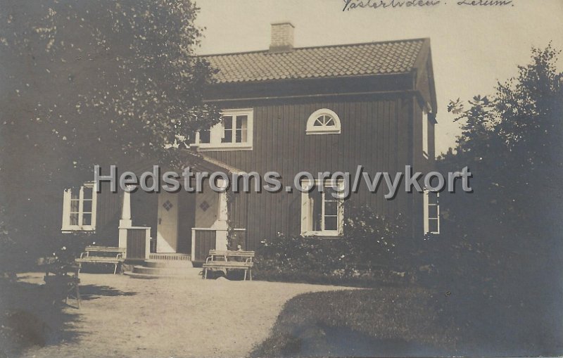 Vasterliden, Lerum. Postganget 22 sept 1928.jpeg - Västerliden, Lerum.Postgånget 22 sept 1928.Stamsjövägen