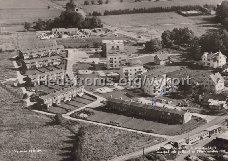 Vy over Lerum. Postganget 10 november 1962 Foto Skandinavisk Aerotjanst.jpg - Vy över Lerum.Postgånget 10 november 1962.Foto: Skandinavisk Aerotjänst.