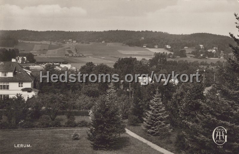 Lerum. Postganget 11 juli 1942. Forlag Alrik Hedlund, Goteborg.jpg - Lerum.Postgånget 11 juli 1942.Förlag: Alrik Hedlund, Göteborg. 1797.