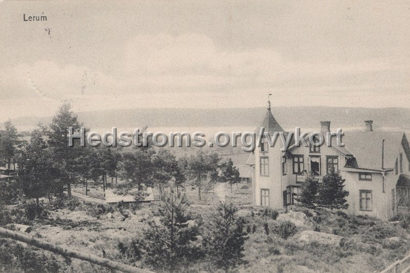 Lerum. Postganget 28 juli 1911. Foto  Forlag Olga Rinman, Goteborg.jpg - Lerum.Postgånget 28 juli 1911.Foto & Förlag: Olga Rinman, Göteborg.